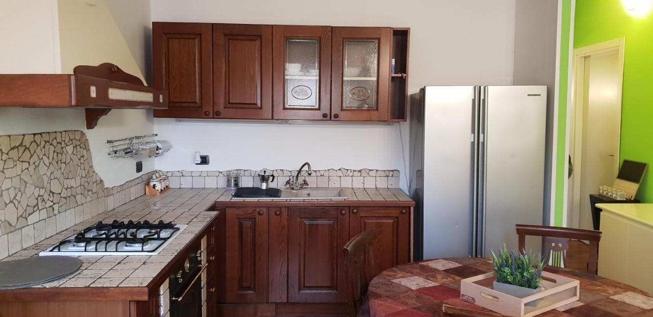 Apartamento Casa In Palazzo Storico Locate di Triulzi Exterior foto